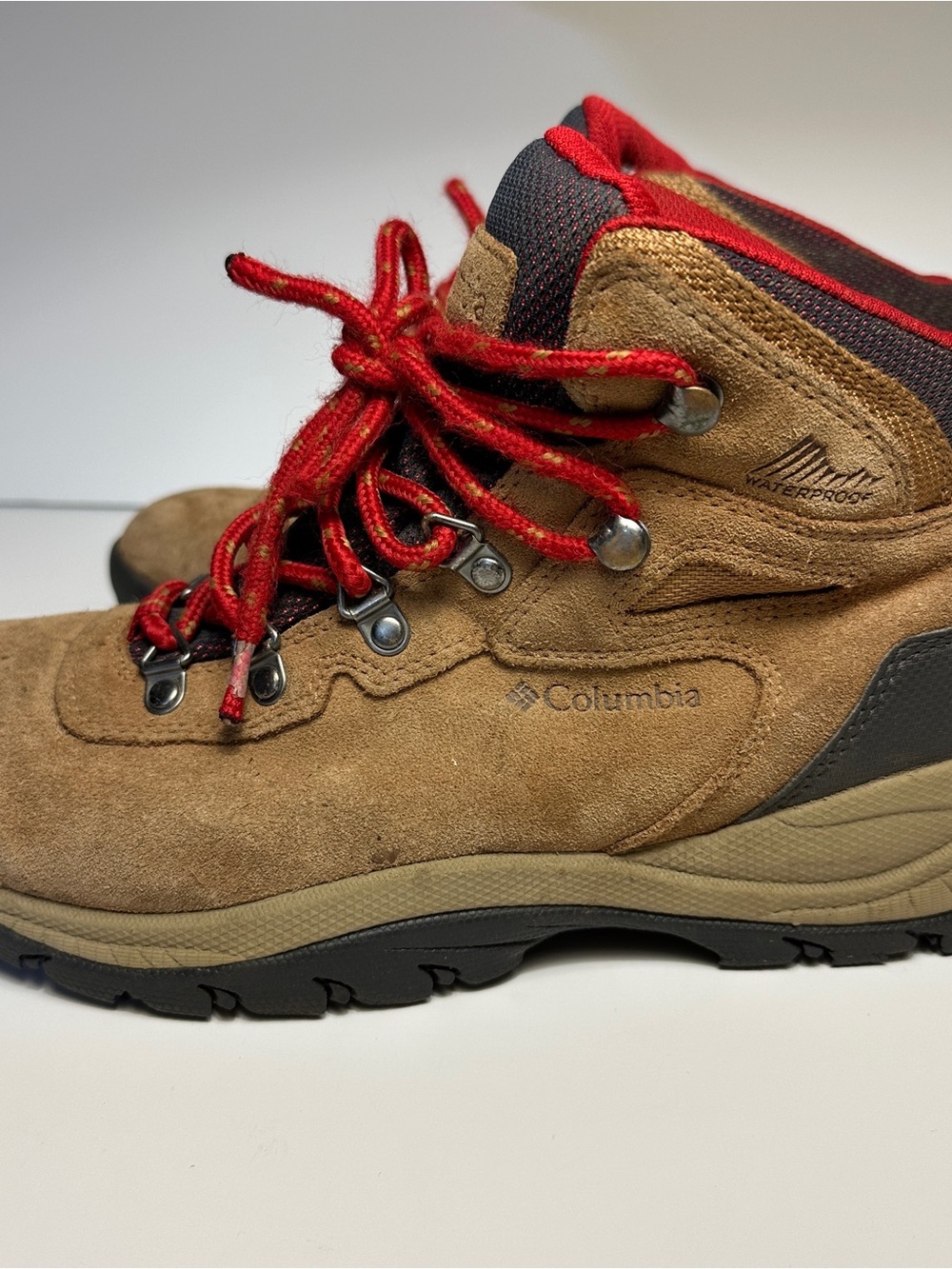 Columbia Women’s Newton Ridge Plus Waterproof Amped Hiking Boots • Sz 9